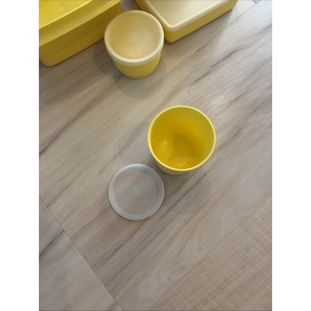 Tupperware Yellow Pack N Carry Lunch Box Complete Set Made in USA 70s Vintage - Picture 2 of 9